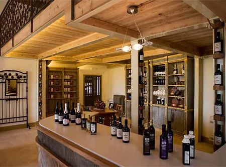 Tenuta Saiano אתר נופש 3*